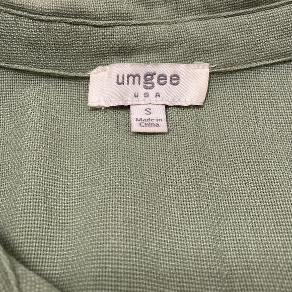 3/$15 Umgee Short Sleeve Button Down Shirt, Cuffed Sleeves, Green, Women’s Small - Picture 2 of 7